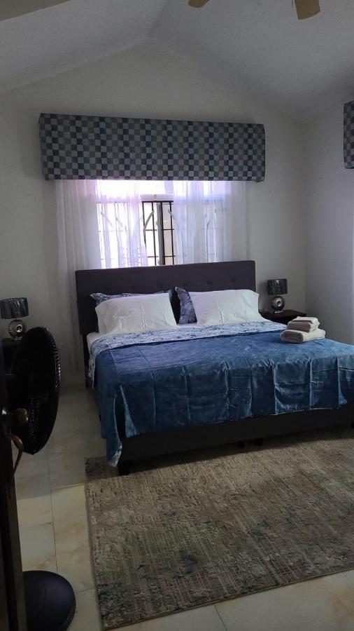 Caribbean Estates, 10 Mins From The Beach, Beautiful Gated Community Portmore Exterior foto